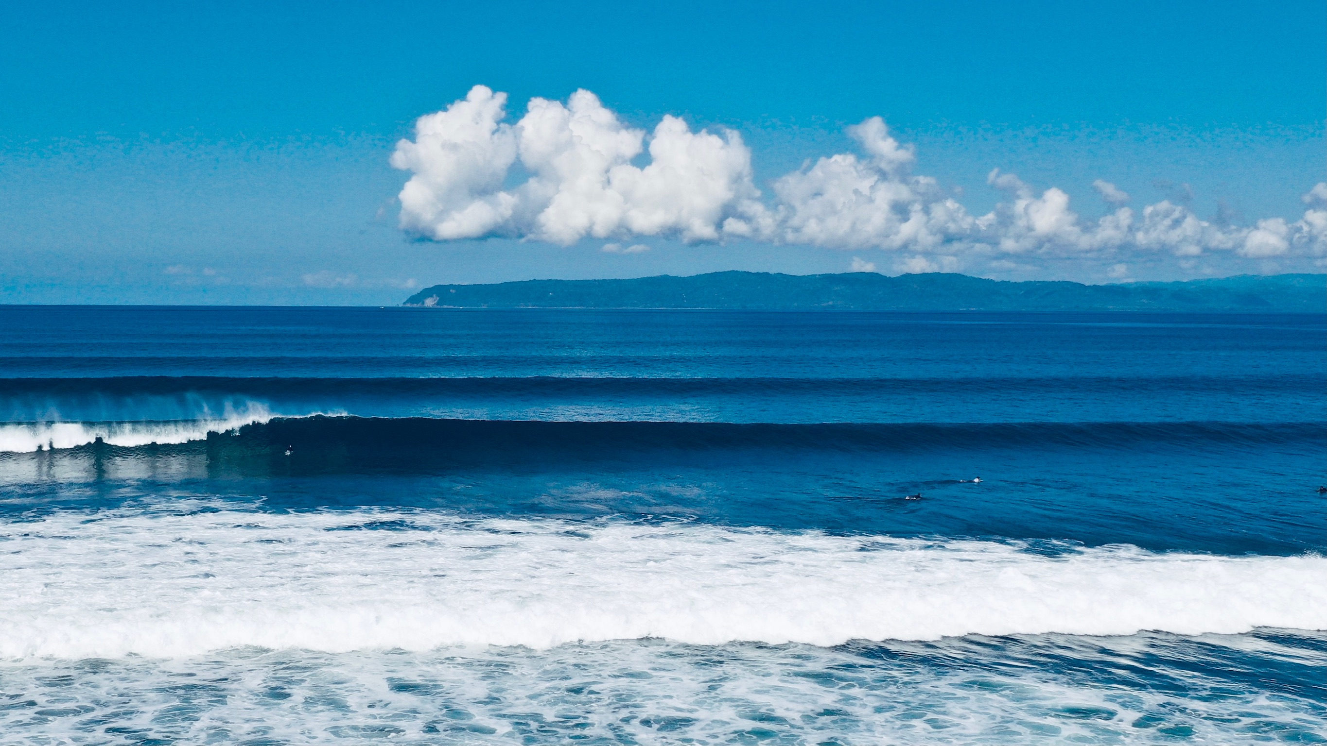 Pavones Point surf break