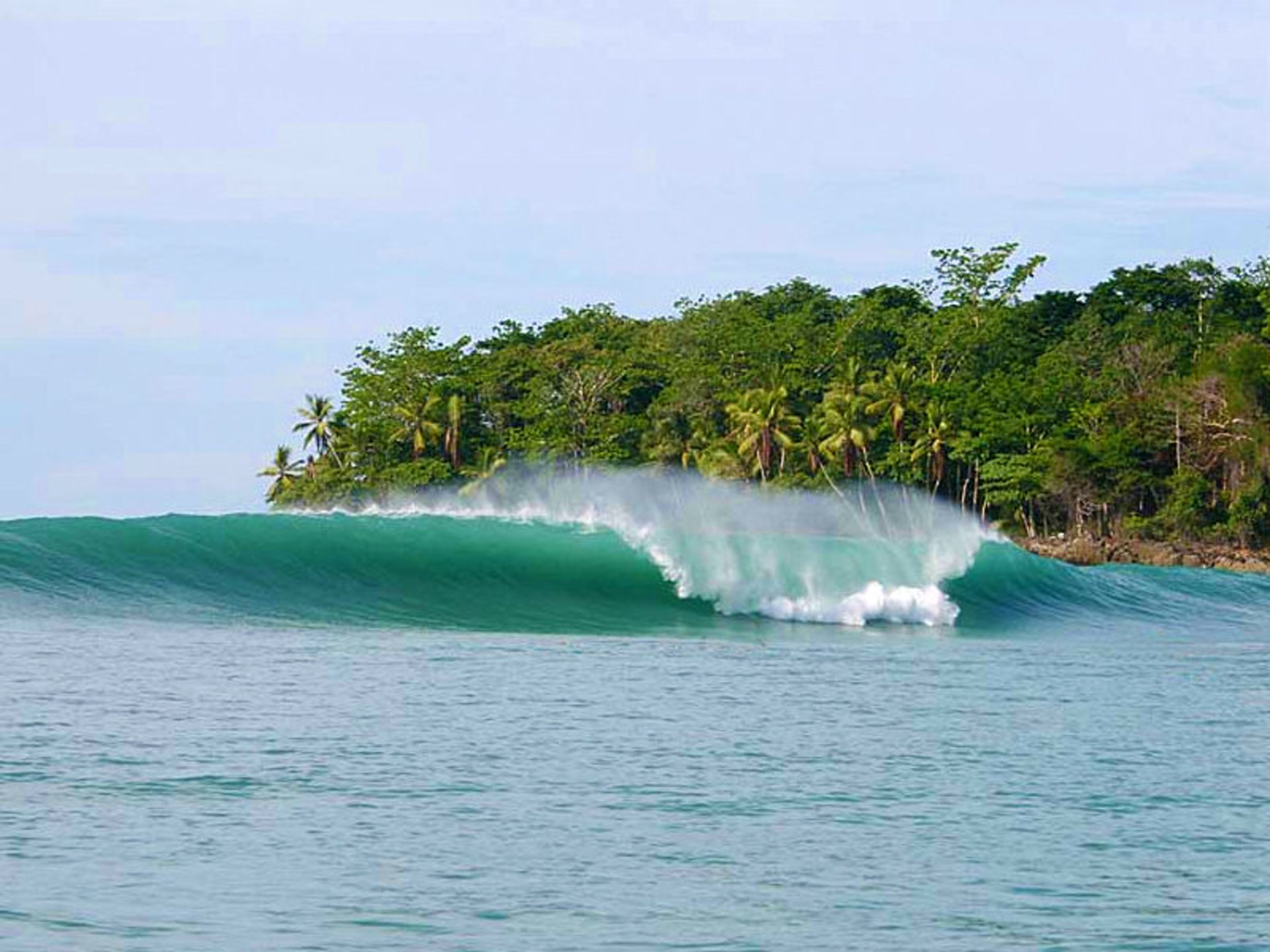 Matapalo Point surf break